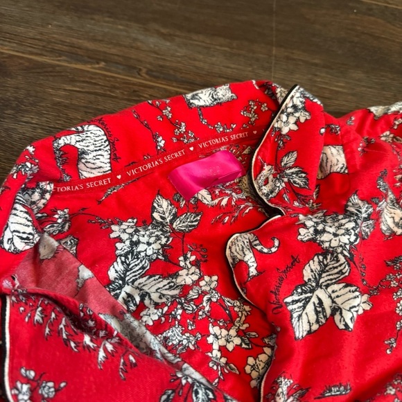 Victorias Secret Pajama Set Large Red White Leopard Animal Jungle Print Flannel - Picture 2 of 6